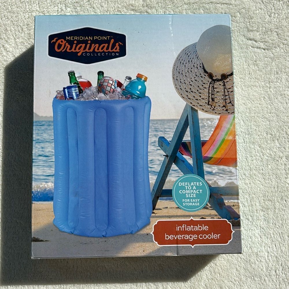 NWT Inflatable beverage cooler for pools, lakes,rivers. Packable